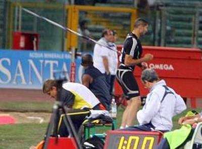 HERIDO POR UNA JABALINA