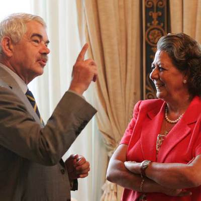 Pasqual Maragall y Rita Barberá, ayer en el Ayuntamiento de Valencia.