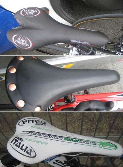 De arriba abajo, los sillines de las bicicletas de Rasmussen (Rabobank), Cheula (Barloworld) y Alejandro Valverde (Caisse d'Épargne).