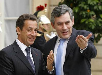 SARKOZY Y BROWN, DISPUESTOS A VIAJAR A DARFUR