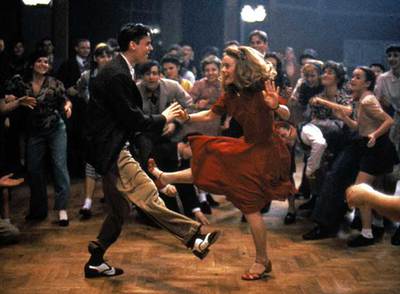 R. Leonard y Tushka Bergen, en 'Rebeldes del swing' (1993), de T. Carter.