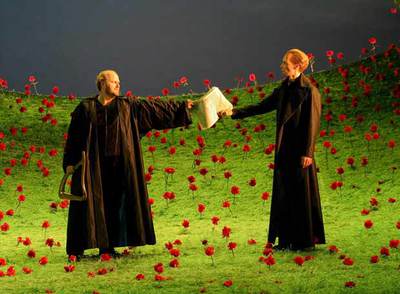 Frank van Aken (a la izquierda) y Roman Trekel, durante un ensayo de la ópera  Tannhäuser,  en Bayreuth.