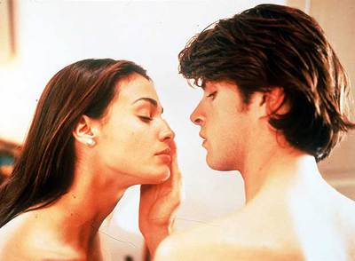 Inés Sastre, en una escena de  Más allá de las nubes.  