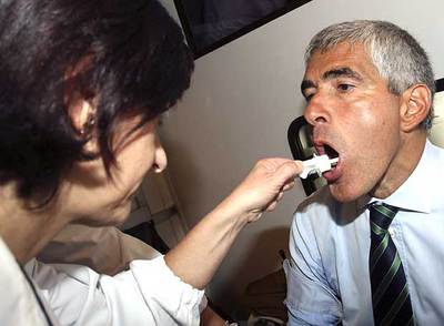 PRUEBAS ANTIDROGA EN EL PARLAMENTO ITALIANO.