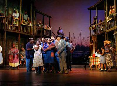 Puesta en escena de  Porgy and Bess  por el New Harlem Theatre.