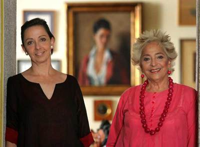 La soprano ligera Cecilia Lavilla, con su madre, la  mezzosoprano  Teresa Berganza (derecha).