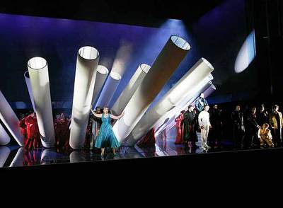 Una escena de  La gazza ladra,  de Rossini, representada en el Festival de Pesaro.