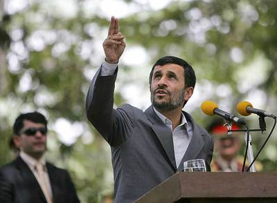 El presidente iraní, Mahmud Ahmadineyad, durante una conferencia de prensa en Kabul, Afganistán, el martes pasado.