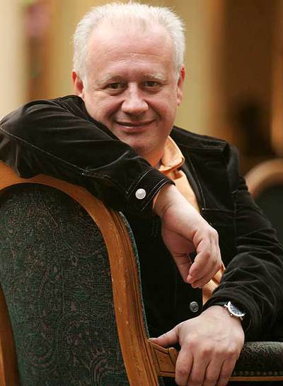 JUAN ECHANOVE RECOMIENDA