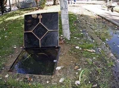 Derroche de agua en la colonia Rosa Luxemburgo