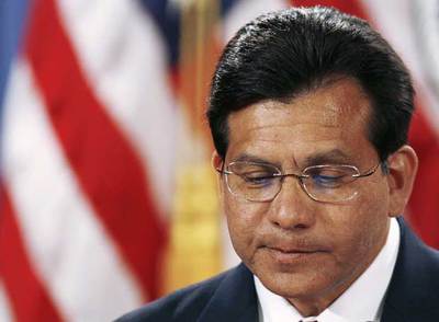 El fiscal general (ministro de Justicia) de Estados Unidos, Alberto Gonzales, durante su comparecencia ayer en Washington para anunciar su dimisión.
