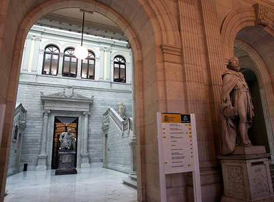 Un aspecto del vestíbulo principal de la Biblioteca Nacional.