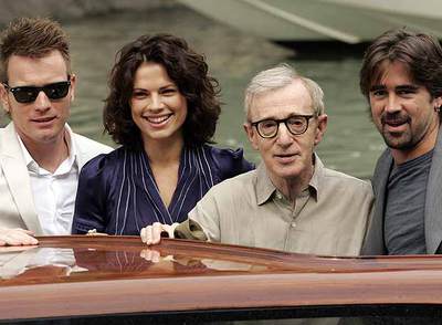 Ewan McGregor, Hayley Atwell, Woody Allen y Colin Farrell (de izquierda a derecha) llegan ayer a la presentación de  El sueño de Casandra  en la Mostra.