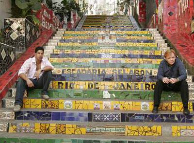 De izquierda a derecha, Adam Rodríguez y David Caruso, de  CSI: Miami. 