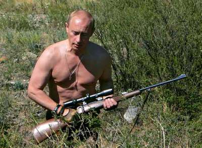PUTIN CAZA 'A LO RAMBO' EN SIBERIA