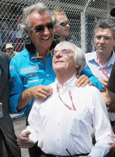Briatore, a la izquierda, y Ecclestone.