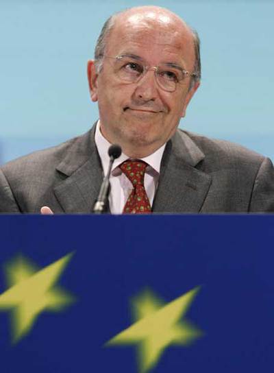Joaquín Almunia, durante la rueda de prensa, ayer en Bruselas.