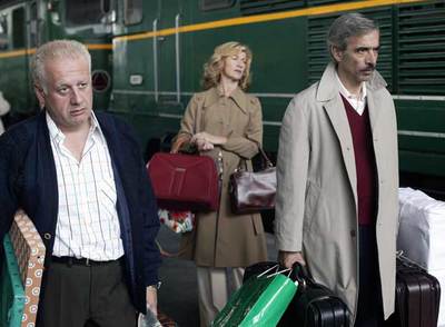 Juan Echanove, Ana Duato e Imanol Arias, en una imagen de los nuevos capítulos de la serie.