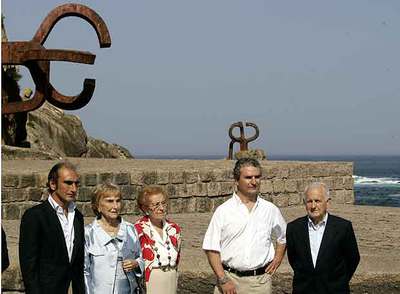 El 'Peine del viento' se inaugura con 30 años de retraso