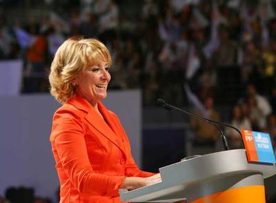 Esperanza Aguirre, durante un mitin  del PP el pasado mes de abril.