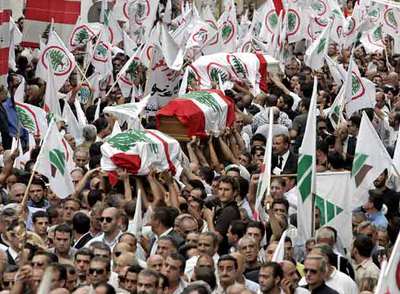 Miles de libaneses despiden en Beirut al diputado asesinado