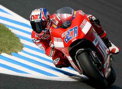 Stoner, durante los entrenamiento del sábado en Japón.