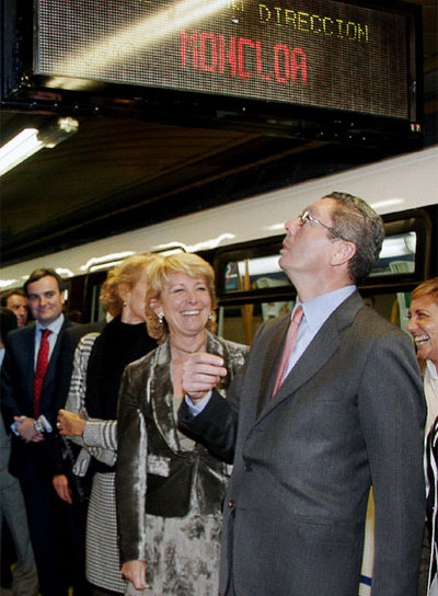 Gallardón sobre Aguirre: "Hace falta un guardia que diga quién pasa primero"