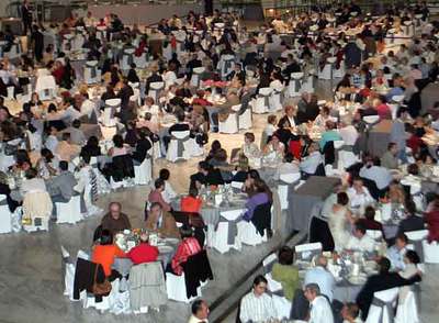 Cena de los vendedores de prensa celebrada anoche en el Palacio Municipal de Congresos.