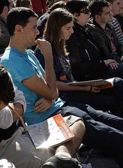 Jóvenes socialistas durante la clase.