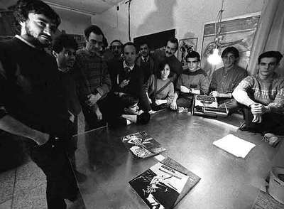 Imagen de 1984 de la redacción de la revista  La Luna de Madrid .