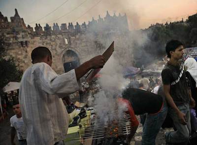 LOS PALESTINOS DE JERUSALÉN CELEBRAN EL RAMADÁN