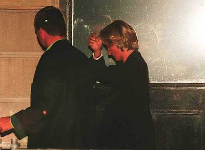 MÁS FOTOS DE LOS ÚLTIMOS MOMENTOS DE LADY DI