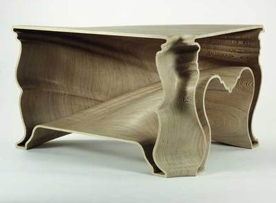 Mesa 'Cenicienta' (2005), de Jeroen Verhoeven.