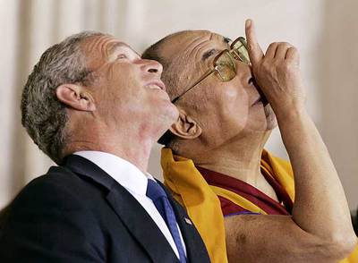 BUSH, CON EL DALAI LAMA