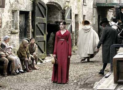 Anne Hathaway, en  La joven Jane Austen.  