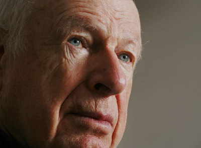 Peter Brook, en una fotografía de 2006.