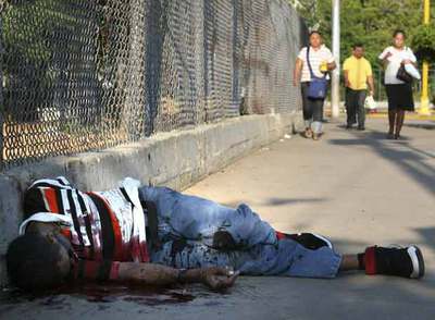 MUERTE EN LA UNIVERSIDAD