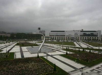 Parcela en el barrio de Lakua en la que está previsto construir el nuevo auditorio de Vitoria.