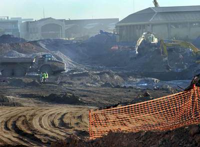 Las máquinas trabajaban ayer en las obras del circuito urbano de F-1 de Valencia.