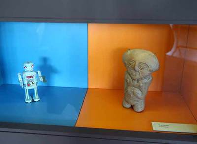 Detalle de la exposición  Tecnología comparada: dos mil años transformando el mundo.  