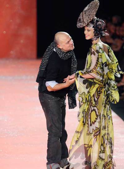 Lacroix, tras el desfile en París de la temporada primavera-verano 2008.