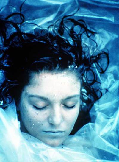 La actriz Sheryl Lee, encarnando a Laura Palmer, en una imagen de  Twin Peaks  (1990).