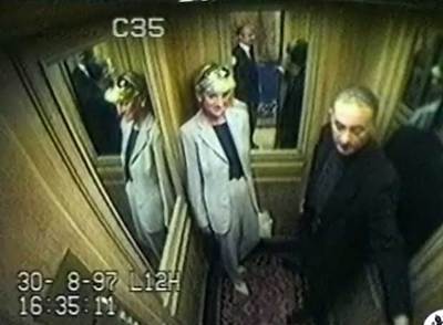 Imagen de Diana de Gales y Dodi al Fayed un día antes del accidente que les causó la muerte.