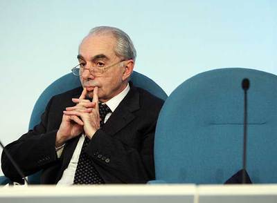 Giuliano Amato, ministro del Interior italiano, en la sede del Gobierno, el palacio Chigi de Roma, el pasado marzo.