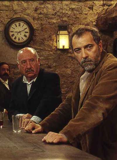 Alfredo Landa y Enrique Villén, en un momento de  Luz de domingo. 