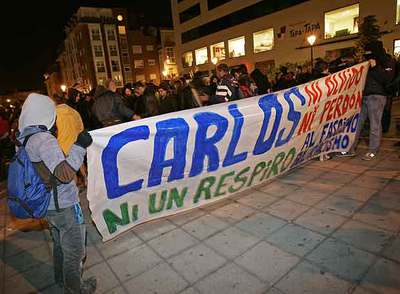 Jóvenes antifascistas se concentran en Usera para protestar por la muerte de Carlos Javier P.