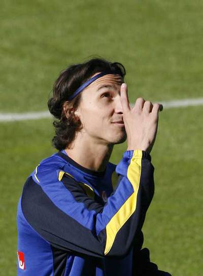 Ibrahimovic, durante el entrenamiento de ayer.