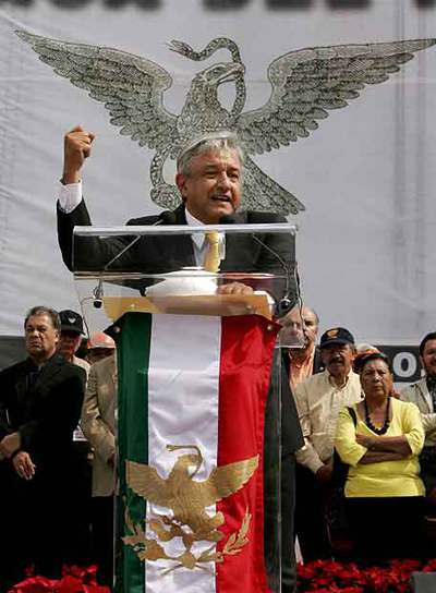 Manuel López Obrador, en un discurso el domingo en la capital.