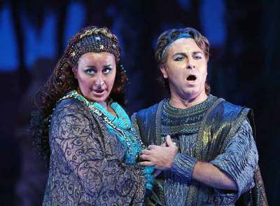 Micaela Carosi y Roberto Alagna, durante la representación de la ópera  Aida  en el Liceo.