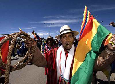 Un partidario del presidente boliviano, Evo Morales, en una manifestación en la ciudad de El Alto.